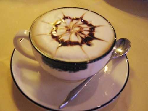 二月减肥季里DIY一杯美味的摩卡咖啡