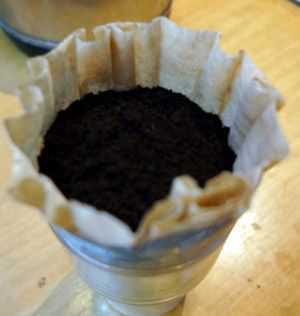 用饮料瓶和蛋糕型咖啡滤纸煮咖啡7