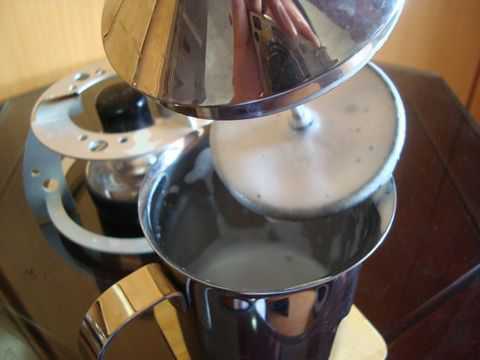 蜂蜜牛奶分层咖啡制作2
