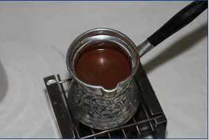 土耳其咖啡壶传统上是铜质的