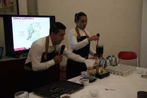 驻哥伦比亚使馆举办咖啡沙龙活动2