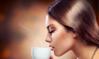 每天喝咖啡超三杯乳房会变小吗
