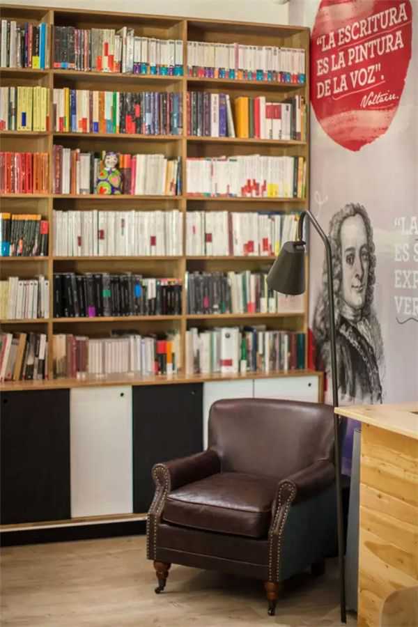 结合儿童书店与咖啡厅的空间设计13