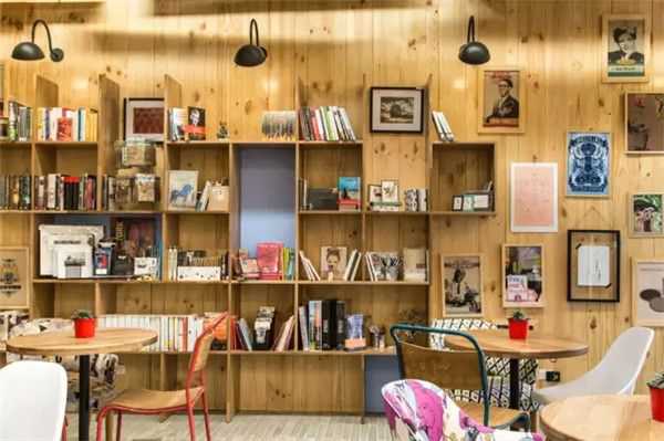 结合儿童书店与咖啡厅的空间设计14