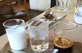 澳咖啡馆专供“解构”咖啡 过度前卫引争议