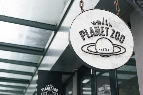 PLANET ZOO 酒店