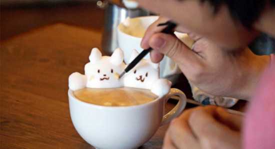 日本咖啡师利用咖啡奶泡创作动物获称赞