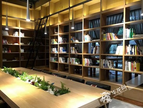 咖啡馆计划打造一个5万册藏书的图书馆