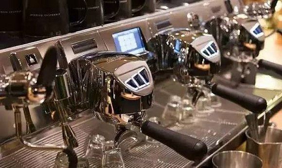 黑鹰咖啡机