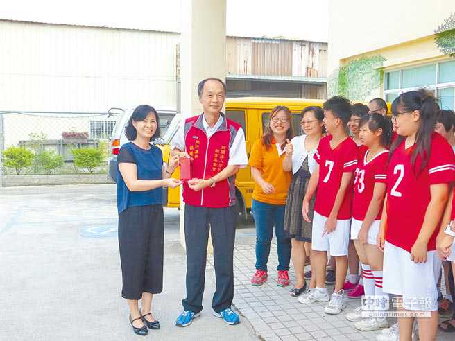 特教咖啡屋 把爱传出去