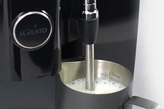 圣图M3家用咖啡机特有的独立蒸汽杆