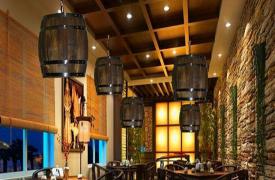 网易云音乐联合瑞幸在上海推出“楽岛”咖啡店
