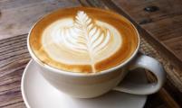 现磨咖啡市场增长潜力巨大，消费体验改善助力行业腾飞