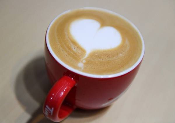 11月5日在进博会Tims咖啡展台拍摄的一杯咖啡